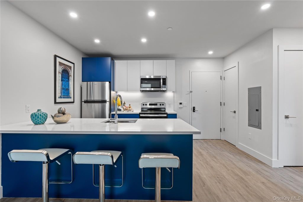 40 Westchester Place 602, New Rochelle, NY 10801