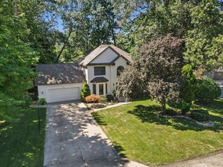 5071 Shady Creek Drive, Norton Shores City, MI 49441