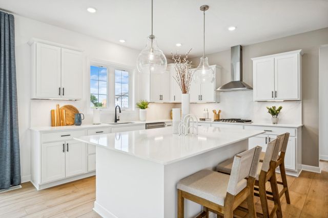 2560 Rock Elm Road, Shakopee, MN 55379