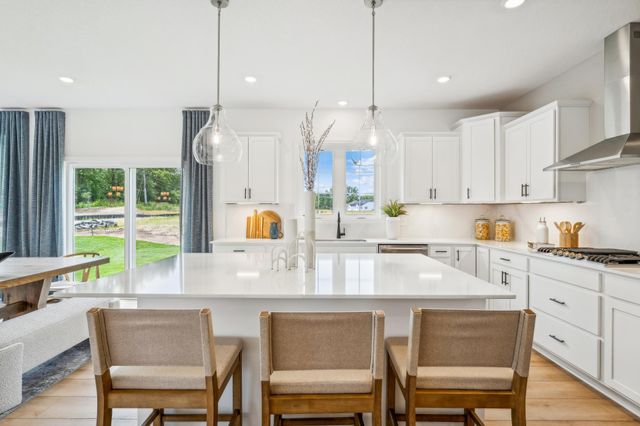 2560 Rock Elm Road, Shakopee, MN 55379