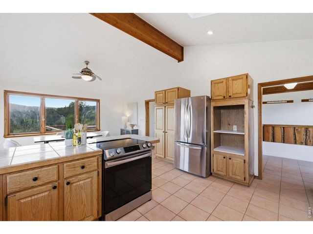 8238 Sugarloaf Rd, Boulder, CO 80302