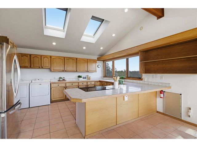 8238 Sugarloaf Rd, Boulder, CO 80302