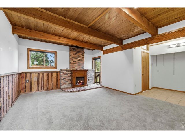 8238 Sugarloaf Rd, Boulder, CO 80302