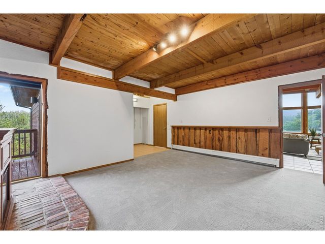 8238 Sugarloaf Rd, Boulder, CO 80302