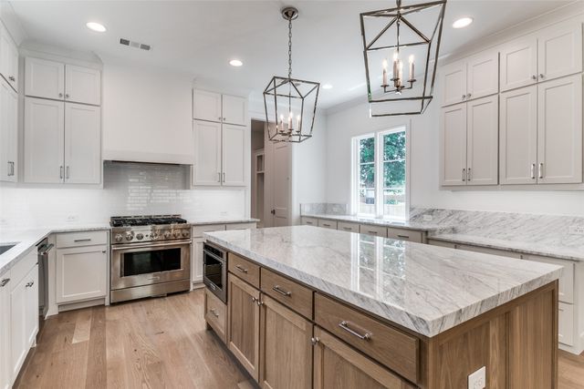 7519 Taos Road, Dallas, TX 75209