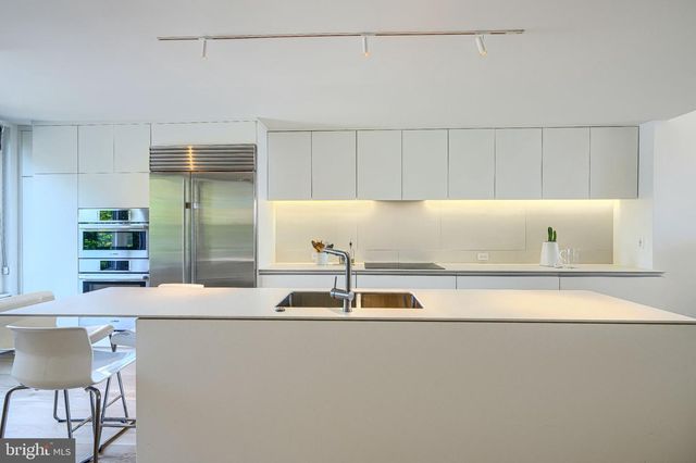2439 BOSTON ST, Baltimore, MD 21224