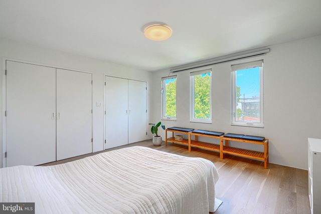 2439 BOSTON ST, Baltimore, MD 21224