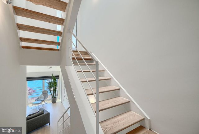 2439 BOSTON ST, Baltimore, MD 21224