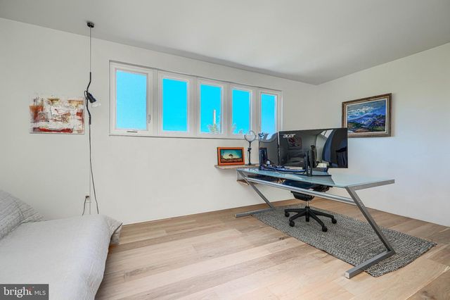 2439 BOSTON ST, Baltimore, MD 21224