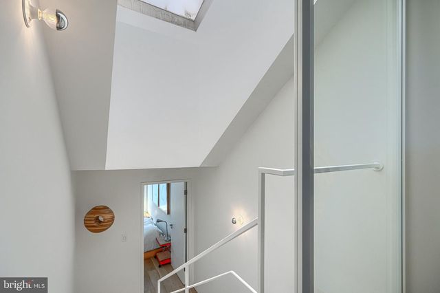 2439 BOSTON ST, Baltimore, MD 21224