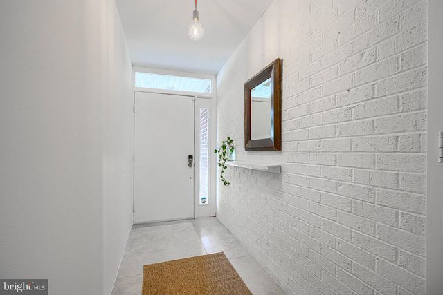 2439 BOSTON ST, Baltimore, MD 21224