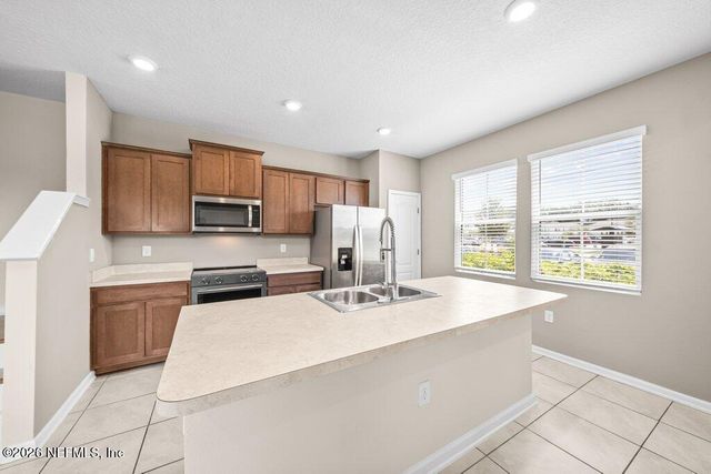 834 ROTARY Road, Jacksonville, FL 32211