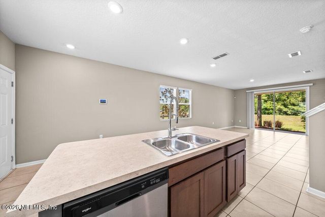 834 ROTARY Road, Jacksonville, FL 32211