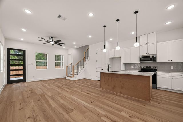 4806 Carmen Street C, Houston, TX 77033