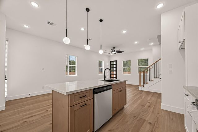 4806 Carmen Street C, Houston, TX 77033