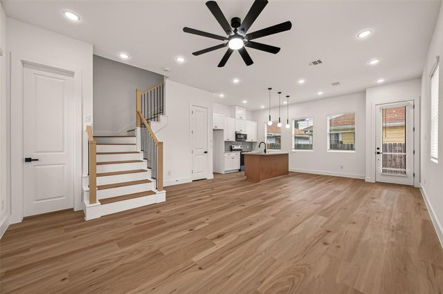 4806 Carmen Street C, Houston, TX 77033