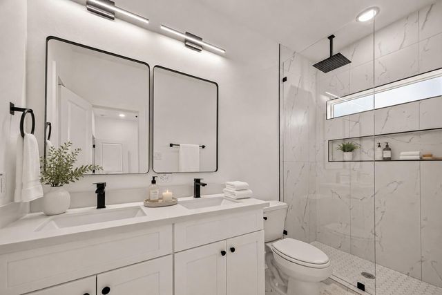 4806 Carmen Street C, Houston, TX 77033