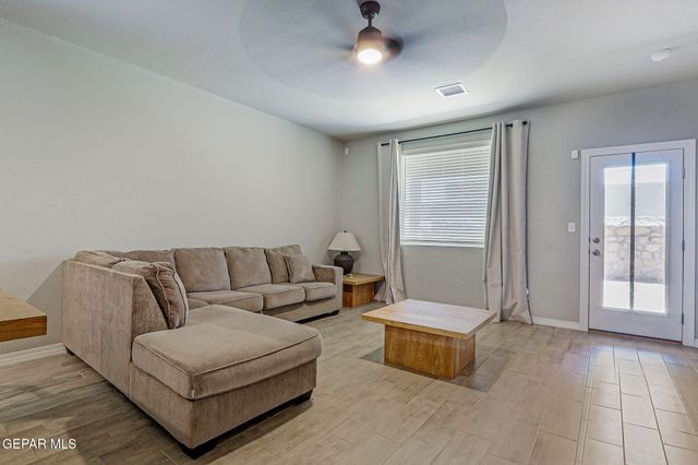51070 Desert Sunflower Avenue, El Paso, TX 79934