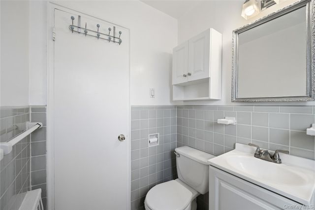 226-10 Manor Road Upper, Queens Village, NY 11427