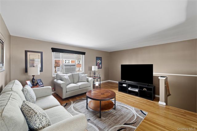 226-10 Manor Road Upper, Queens Village, NY 11427