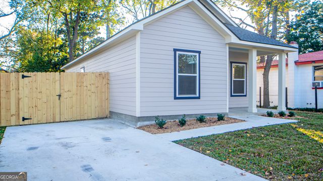 1725 Dunn Street, Savannah, GA 31415