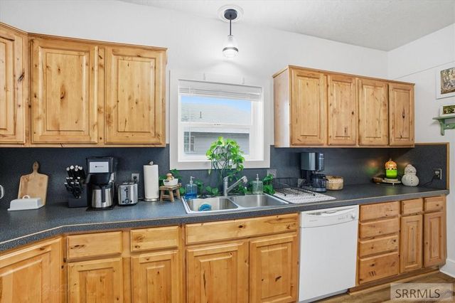 1324 N Hayes Avenue, Pocatello, ID 83204