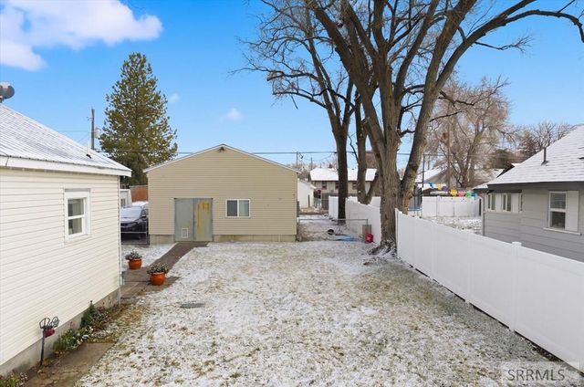 1324 N Hayes Avenue, Pocatello, ID 83204