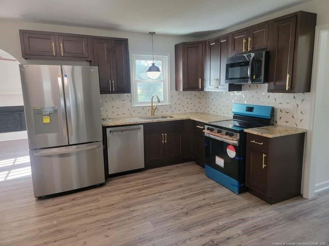 6017 Santa Fe Drive, Fayetteville, NC 28303