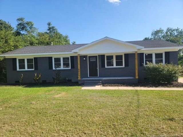 6017 Santa Fe Drive, Fayetteville, NC 28303