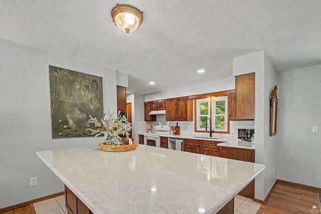 2817 Arbor, Manhattan, KS 66503