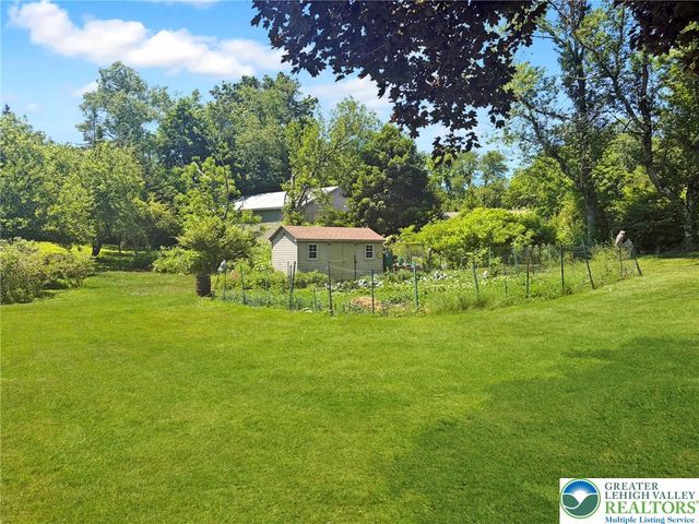 6532 Vera Cruz Road, Upper Milford Twp, PA 18092