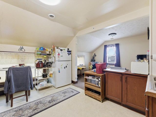 1012 Manila STREET, Manitowoc, WI 54220