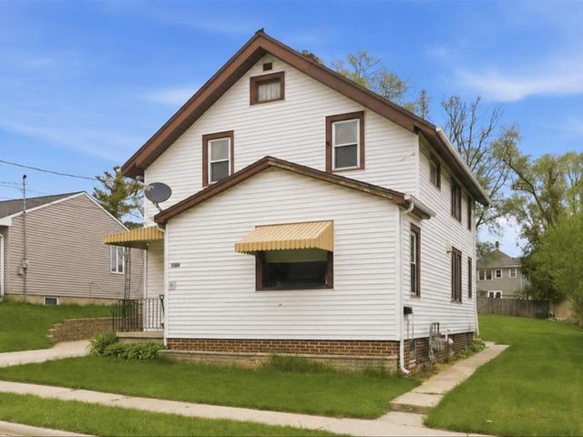 1012 Manila STREET, Manitowoc, WI 54220