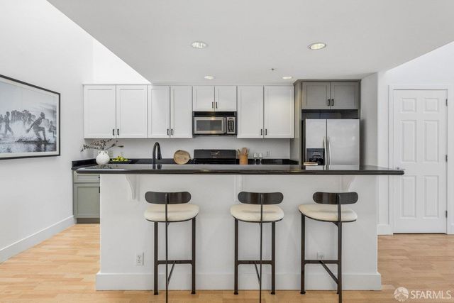 2132 Folsom Street 3, San Francisco, CA 94110