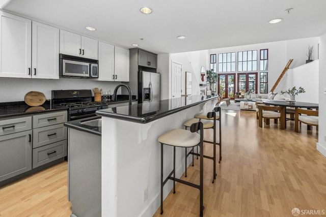 2132 Folsom Street 3, San Francisco, CA 94110