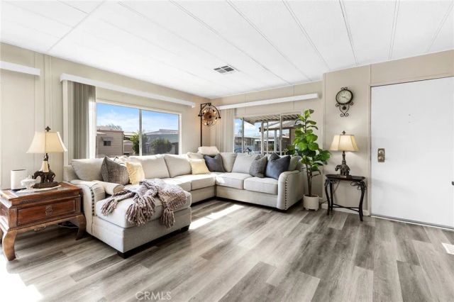 881 N Lake 210, Hemet, CA 92544