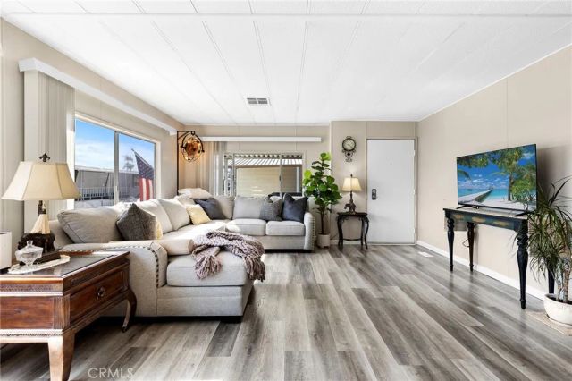 881 N Lake 210, Hemet, CA 92544