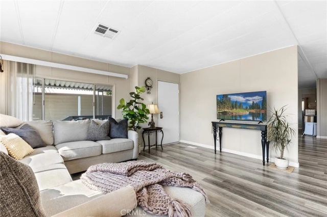 881 N Lake 210, Hemet, CA 92544