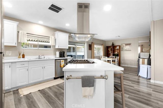 881 N Lake 210, Hemet, CA 92544