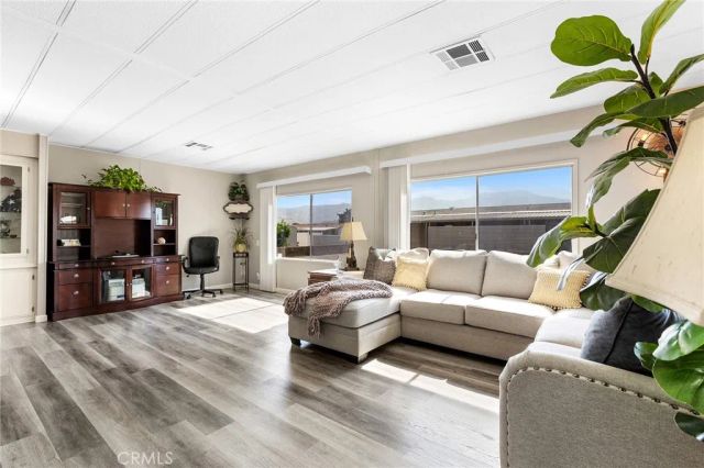 881 N Lake 210, Hemet, CA 92544