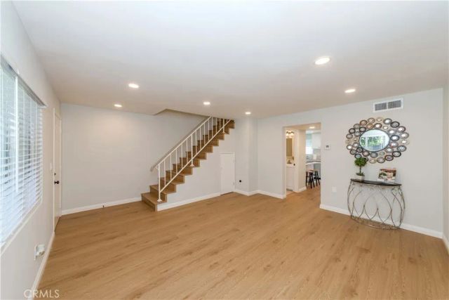 918 Huntington Dr O, Duarte, CA 91010