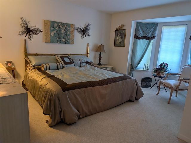 619 Hill Crest Court, Milford, MI 48381