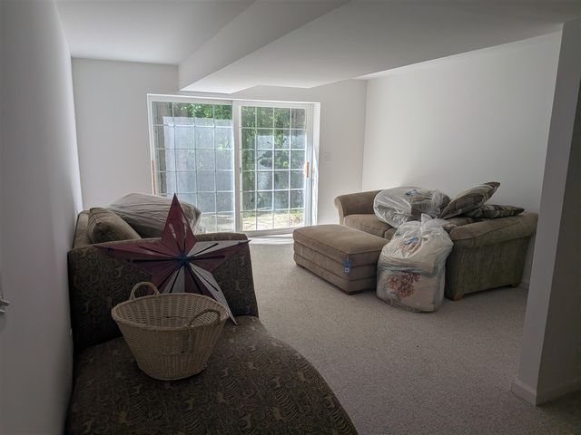 619 Hill Crest Court, Milford, MI 48381