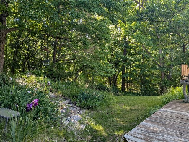 619 Hill Crest Court, Milford, MI 48381