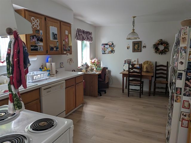 619 Hill Crest Court, Milford, MI 48381