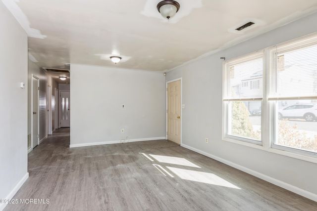 58 Dodd Street, Laurence Harbor, NJ 08879
