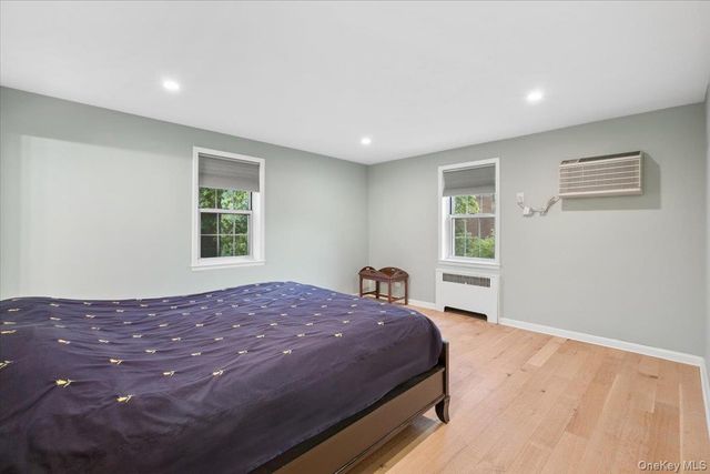 7 Chateaux Circle 7F, Scarsdale, NY 10583