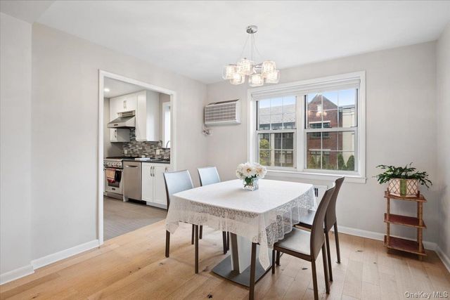 7 Chateaux Circle 7F, Scarsdale, NY 10583