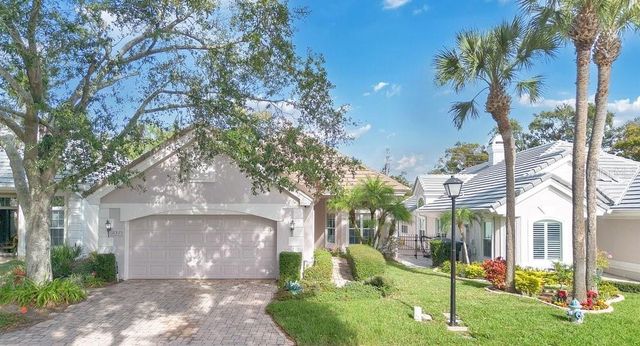 8325 FOXWORTH CIRCLE 22, Orlando, FL 32819