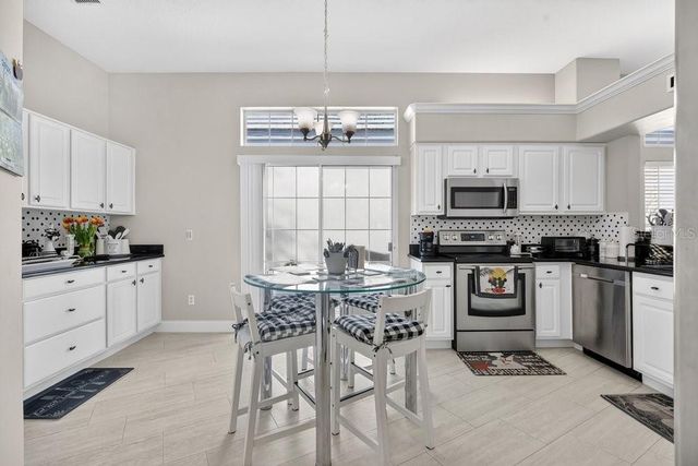 8325 FOXWORTH CIRCLE 22, Orlando, FL 32819